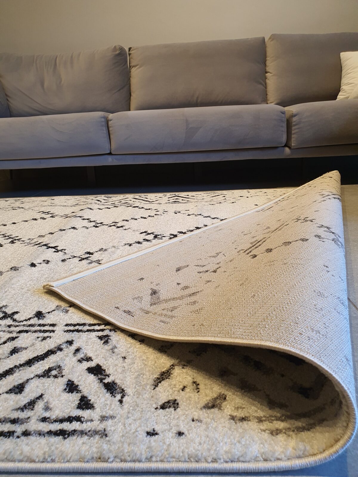 שטיח ברבר שחור לבן 04 (4)