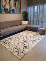 שטיח ברבר שחור לבן