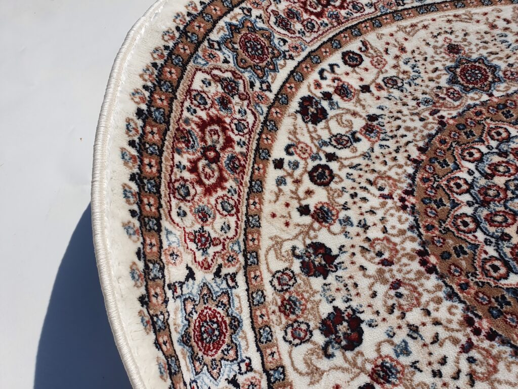 שטיח קלאסי עגול צבע כרם (2)