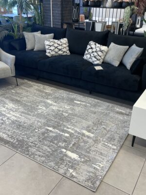 שטיחים אפורים