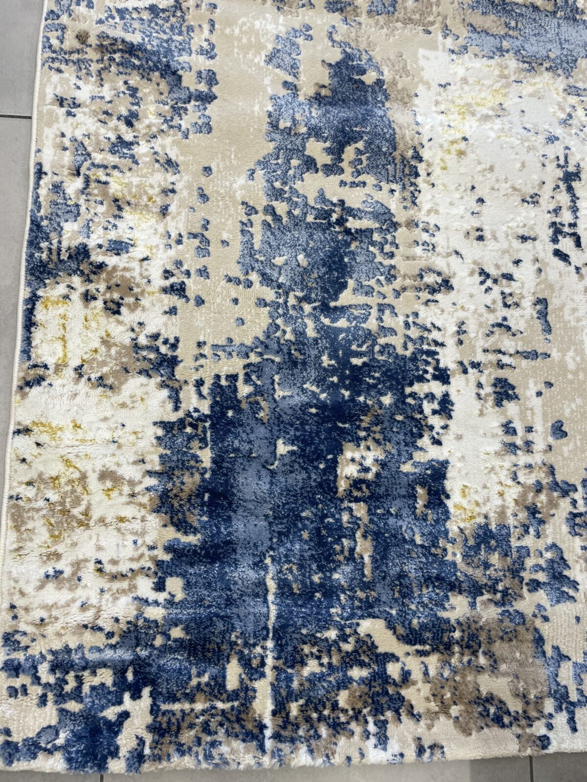 שטיח כחול לבן 012